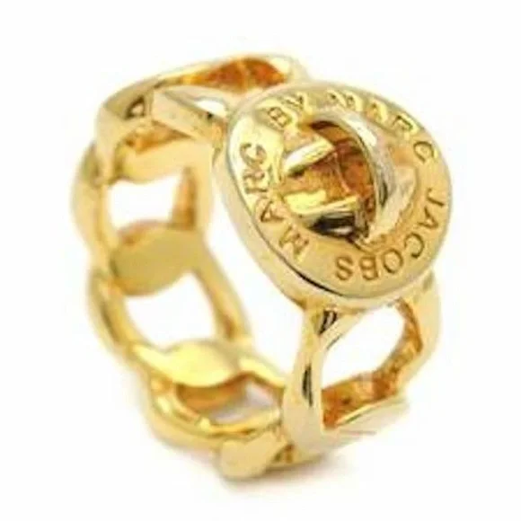 NWT Marc by Marc Jacobs Turnlock Gold Tone Link Ring size S/M - Picture 1 of 3